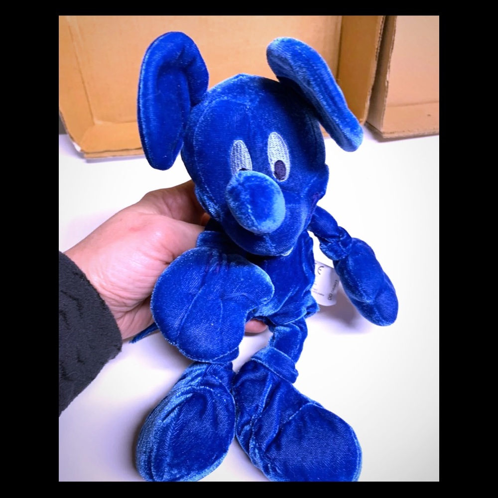 Rare Disney Cobalt Blue Mickey Beanie Baby